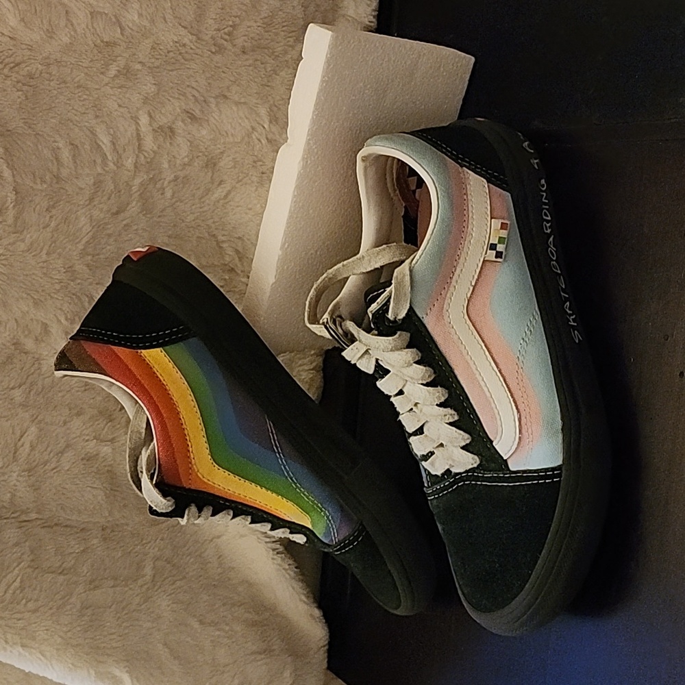 VANS SKATE OLD SKOO, size 6.5 mens